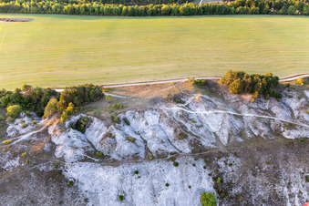Vue aérienne de Sites de décollage de parapente au-dessus du Chêtre à Champougny dans le département Meuse, France