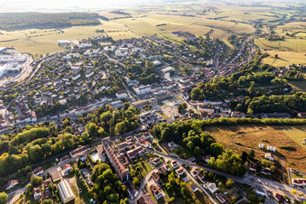 Vue aérienne de Contrexéville dans le département Vosges, France