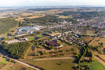 Vue aérienne de Vittel dans le département Vosges, France
