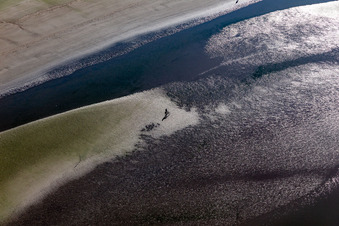 Vue aérienne de Paysage de plage de sable le long de la côte de la mer du Nord à Fanø à Fanø dans le département Syddanmark, Danemark