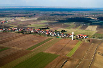 Schleithal dans le département Bas Rhin, France depuis l'avion