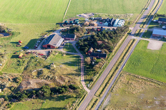 Vue aérienne de Magasin à la ferme / Gardbutik Byens Grønning à Fanø dans le département Syddanmark, Danemark
