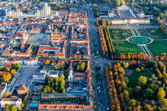 Vue aérienne de Rue de Stuttgart / Schorndorfer à le quartier Ludwigsburg-Mitte in Ludwigsburg dans le département Bade-Wurtemberg, Allemagne