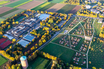 Photographie aérienne de Château d'eau, colline romaine, centre scolaire à le quartier Pflugfelden in Ludwigsburg dans le département Bade-Wurtemberg, Allemagne