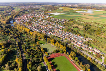 Vue aérienne de Quartier de Neckarhausen à Nürtingen dans le département Bade-Wurtemberg, Allemagne
