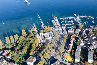 Vue aérienne de Terminal de ferry Konstanz-Meersburg dans le quartier de Staad à le quartier Allmannsdorf in Konstanz dans le département Bade-Wurtemberg, Allemagne