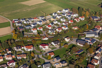 Vue aérienne de Haldenäcker à le quartier Zoznegg in Mühlingen dans le département Bade-Wurtemberg, Allemagne