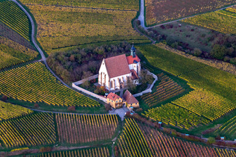 Chapelle de l'église de pèlerinage Maria im Weingarten à Volkach dans le département Bavière, Allemagne hors des airs