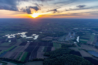Vue aérienne de Réserve ornithologique de Garstadt à Bergrheinfeld dans le département Bavière, Allemagne