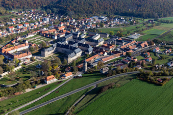 Vue oblique de Église du monastère Ebrach, abbaye cistercienne à Ebrach dans le département Bavière, Allemagne