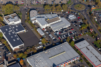 Vue aérienne de Auto Löffler à Schweinfurt dans le département Bavière, Allemagne