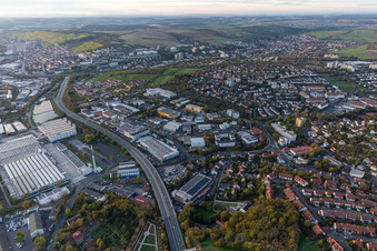 Vue aérienne de Quartier Grombühl in Würzburg dans le département Bavière, Allemagne