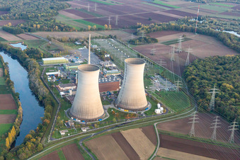 Vue aérienne de Centrale nucléaire à Grafenrheinfeld dans le département Bavière, Allemagne