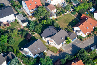 Klingbachstraße depuis le sud-est à Steinweiler dans le département Rhénanie-Palatinat, Allemagne depuis l'avion