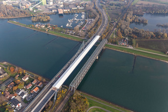 Vue aérienne de Chantier de construction du pont B10 sur le Rhin à Wörth am Rhein dans le département Rhénanie-Palatinat, Allemagne