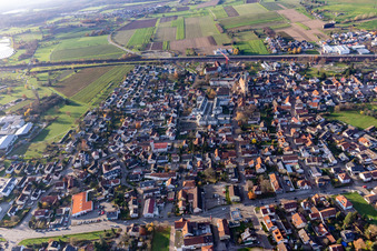 Vue aérienne de De l'est à Sinzheim dans le département Bade-Wurtemberg, Allemagne