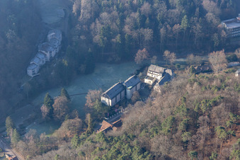 Vue aérienne de Hôtel Luisenpark à Bad Bergzabern dans le département Rhénanie-Palatinat, Allemagne