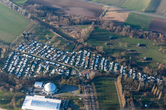 Vue aérienne de Camping Moby Dick à Rülzheim dans le département Rhénanie-Palatinat, Allemagne