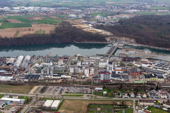 Vue aérienne de Evonik Treibacher Persalze à Rheinfelden dans le département Bade-Wurtemberg, Allemagne