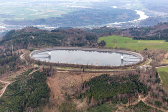 Vue aérienne de Bassin d'Eggberg à Bad Säckingen dans le département Bade-Wurtemberg, Allemagne
