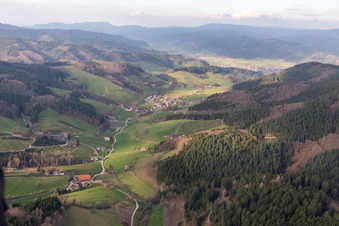 Vue aérienne de Prinzbach à Biberach dans le département Bade-Wurtemberg, Allemagne