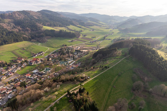 Vue aérienne de Camping de Kinzigtal à Steinach dans le département Bade-Wurtemberg, Allemagne