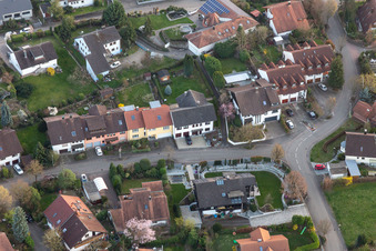 Vue aérienne de Dans le Laulesgarten depuis le nord-est à le quartier Fessenbach in Offenburg dans le département Bade-Wurtemberg, Allemagne