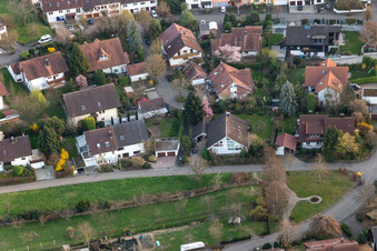 Vue aérienne de Dans les Ries à le quartier Fessenbach in Offenburg dans le département Bade-Wurtemberg, Allemagne