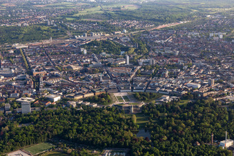 Quartier Innenstadt-West in Karlsruhe dans le département Bade-Wurtemberg, Allemagne hors des airs