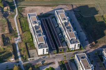 Vue aérienne de Innovex, SICK, EXETA et InnoEnergy dans le parc technologique à le quartier Rintheim in Karlsruhe dans le département Bade-Wurtemberg, Allemagne