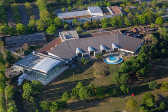 Vue aérienne de Bain de ventilateur à le quartier Hagsfeld in Karlsruhe dans le département Bade-Wurtemberg, Allemagne