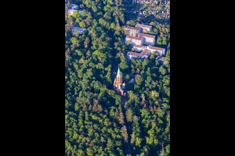 Vue aérienne de Chapelle funéraire grand-ducale à le quartier Oststadt in Karlsruhe dans le département Bade-Wurtemberg, Allemagne