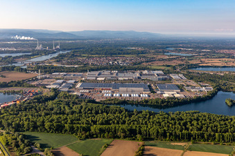 Vue aérienne de Usine automobile Daimler de Wörth à Wörth am Rhein dans le département Rhénanie-Palatinat, Allemagne