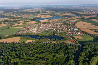 Vue oblique de Leimersheim dans le département Rhénanie-Palatinat, Allemagne