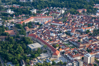 Vue aérienne de Campus universitaire FTSK à Germersheim dans le département Rhénanie-Palatinat, Allemagne