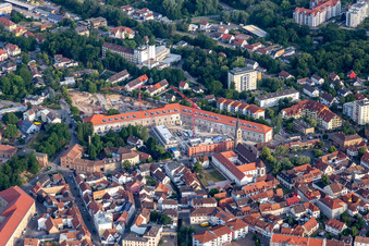 Vue aérienne de Au (ancien) Stengelkaserne à Germersheim dans le département Rhénanie-Palatinat, Allemagne