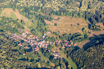 Vue aérienne de Nothweiler dans le département Rhénanie-Palatinat, Allemagne