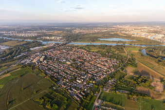 Vue oblique de Quartier Maximiliansau in Wörth am Rhein dans le département Rhénanie-Palatinat, Allemagne