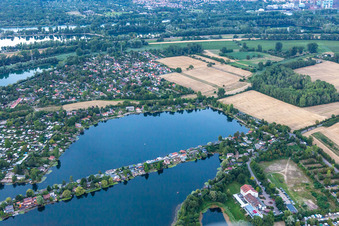Vue aérienne de Adriatique bleue, étang aux cygnes à Altrip dans le département Rhénanie-Palatinat, Allemagne