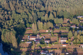 Vue oblique de À Sägmühlweiher et Bitscher Straße depuis le sud-est à Ludwigswinkel dans le département Rhénanie-Palatinat, Allemagne
