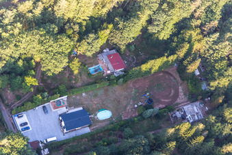 Au Kleiner Höchst à Ludwigswinkel dans le département Rhénanie-Palatinat, Allemagne hors des airs