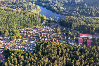 Camping Club Pirmans à Schöntalweiher à le quartier Schöntal in Ludwigswinkel dans le département Rhénanie-Palatinat, Allemagne d'en haut