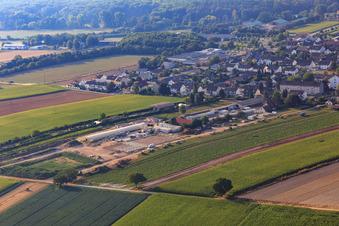 Vue oblique de Kugelmann Biogemüse Nouveau hall de production à Kandel dans le département Rhénanie-Palatinat, Allemagne