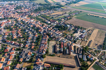 Vue aérienne de Römerbadstr à Rheinzabern dans le département Rhénanie-Palatinat, Allemagne