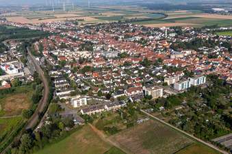 Vue aérienne de Holbeinstr à Kandel dans le département Rhénanie-Palatinat, Allemagne