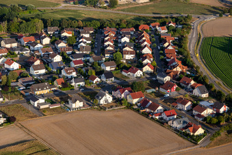Quartier Hardtwald in Neupotz dans le département Rhénanie-Palatinat, Allemagne d'un drone