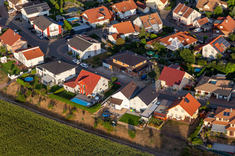Leimersheim dans le département Rhénanie-Palatinat, Allemagne vue du ciel