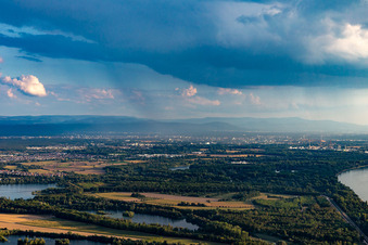 Vue aérienne de Regen S de Karlsruhe à le quartier Linkenheim in Linkenheim-Hochstetten dans le département Bade-Wurtemberg, Allemagne