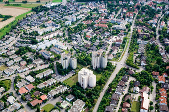 Vue aérienne de Quartier résidentiel du lotissement multifamilial Hildrizhauser Straße à Herrenberg dans le département Bade-Wurtemberg, Allemagne