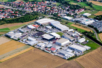 Vue aérienne de Zone industrielle et implantation d'entreprises Nord-Est à le quartier Altingen in Ammerbuch dans le département Bade-Wurtemberg, Allemagne